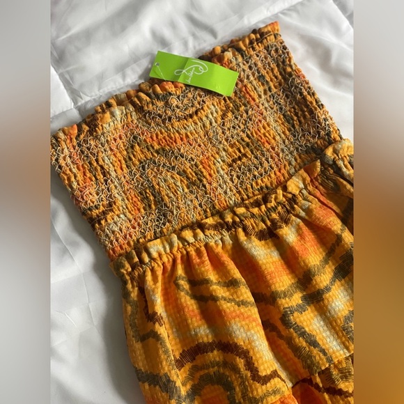 NWT Sam Edelman Orange and Yellow Smocked Dress strap missing - Picture 3 of 6